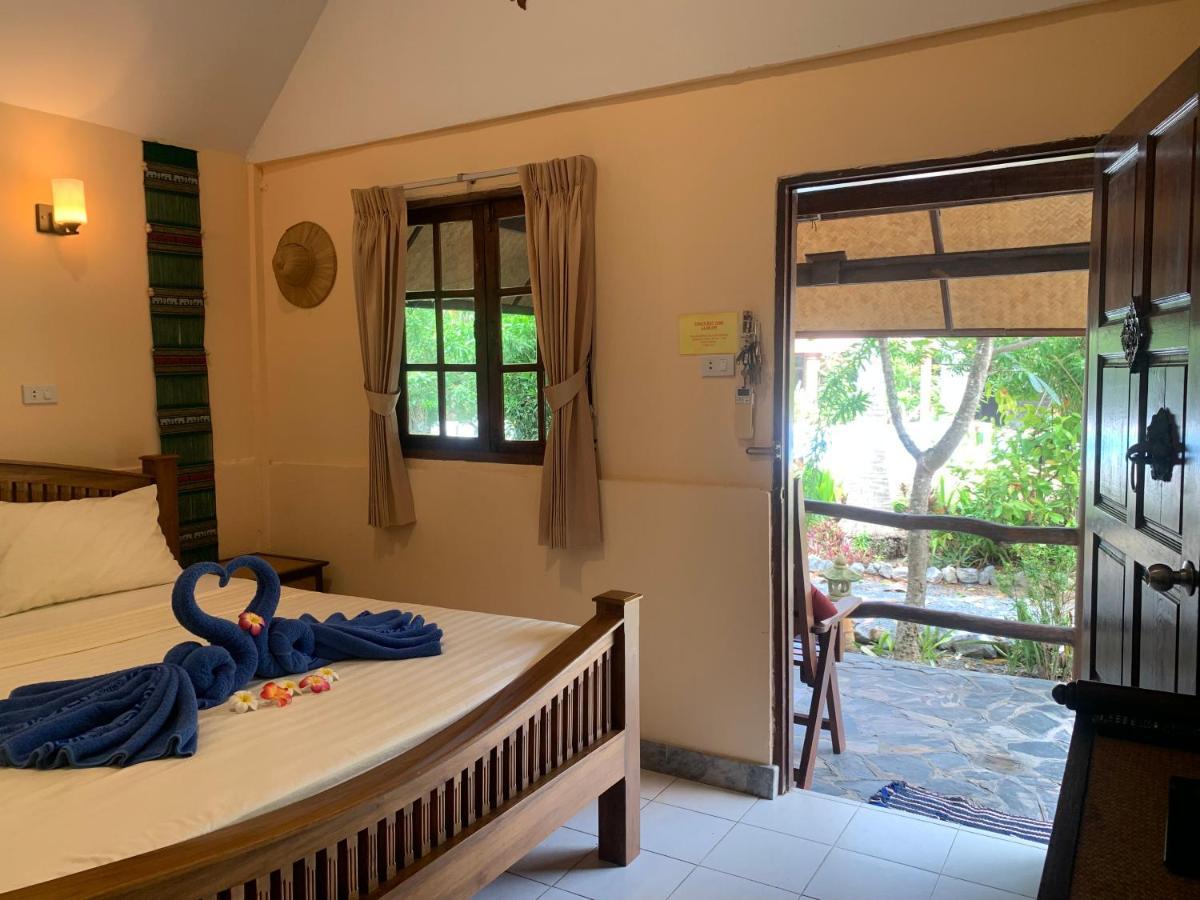 Laguna Beach Club Resort Ko Lanta Esterno foto